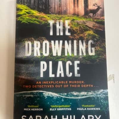 The Drowning place, Sarah Hilary
