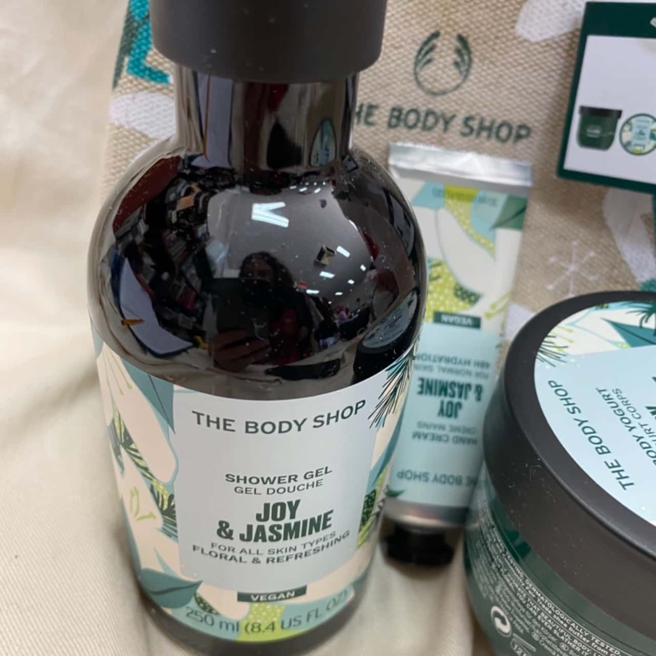 The body shop Joy & Jasmine Essential Gifts 3pc(s)