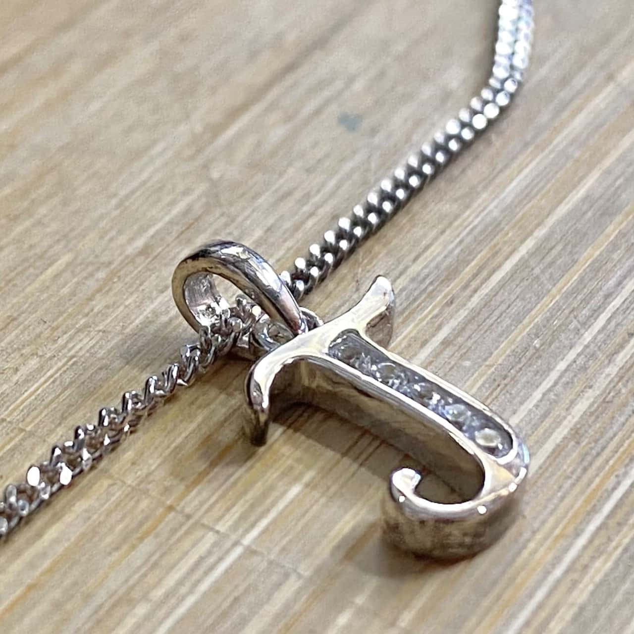 JV Monogram Pendant 'D' SILVER main image 0