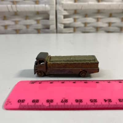 Vintage Model truck Lensy