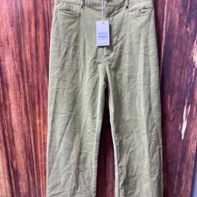 Ghanda   Size 10 Green cord flares new 