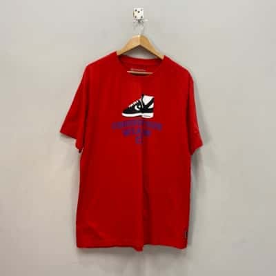 Converse Mens  “Choose Your Weapon” Size XXL Short Sleeve T-shirt Red 