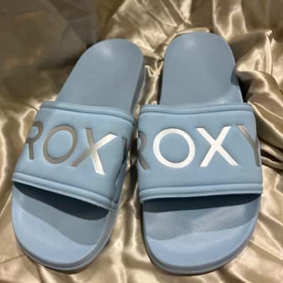 Roxy Womens  Size 7 Sandals Blue 