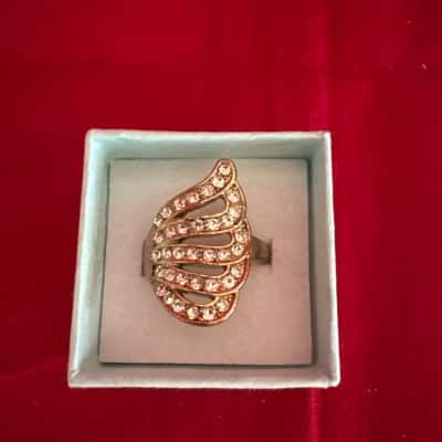 Women's Gold Tone Cocktail Ring 