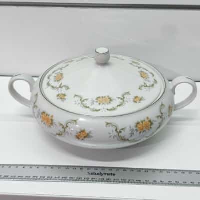Vintage Japanese Casserole Dish And Lid Green Yellow PreOwned 