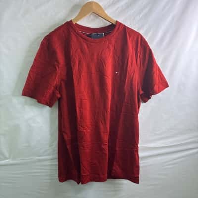 Tommy Hilfiger Mens  Size L Short Sleeve Shirt Red 