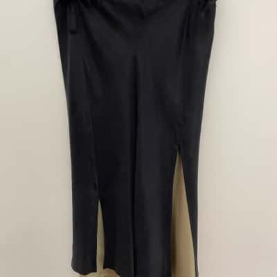 Alpha60 Womens Size M Dakota Midi Skirt Black Sage NEW with Tags