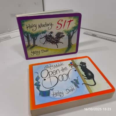 Lynley Dodd Book Duo 