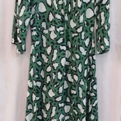 Closet London Womens  Size 12 Casual / Maxi Dress  Black  / Green / White 