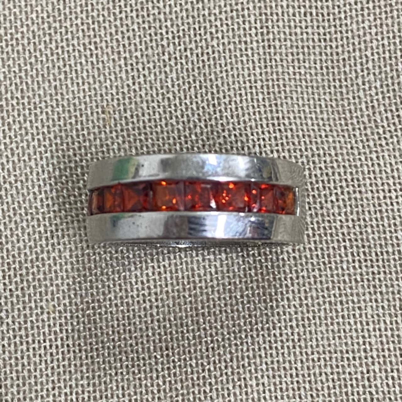 Womens 925 Silver Ring with Red Inlay(s)