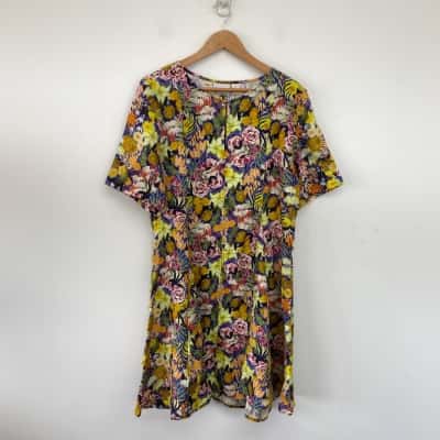 Foil Clothing Colourful Floral Short Sleeve Midi Dress  Size 16 