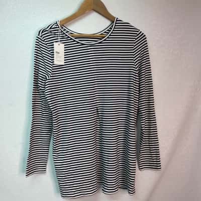 Bae the label Womens  Size XXS Long Sleeve Shirt Striped 