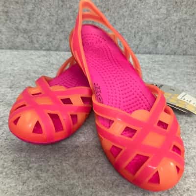 Crocs Kids Huarache Slingback in neon orange and magenta