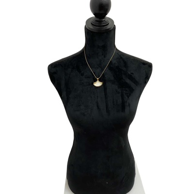  Vintage Avon Gold-tone Shell Necklace