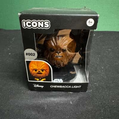 DISNEY ICON: Chewbacca Light #002