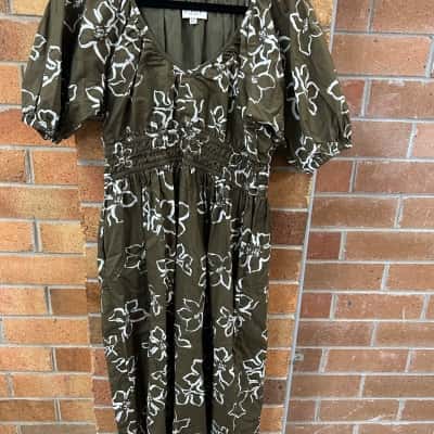 Staple the Label Womens  Size M Maxi Dress Floral / Green 