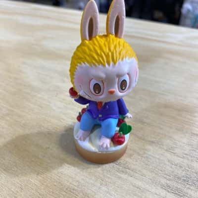 Pop Mart x Kasing Tabubu figure yellow Toy