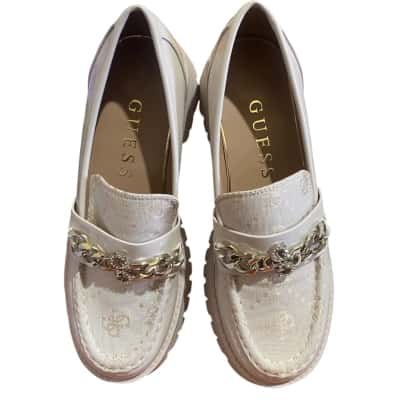 Guess Womens  Size 8 Almer
