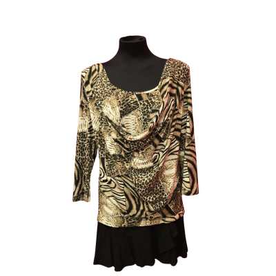 ***Queenspark Womens  Size S Animal Print Top