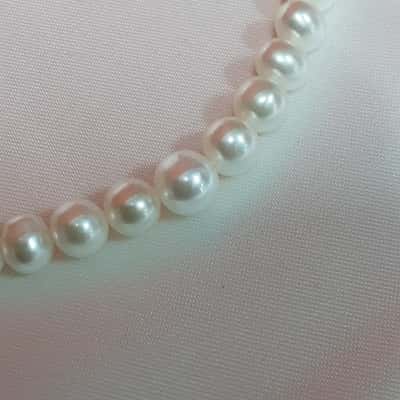 Ladies cultured pearl necklace