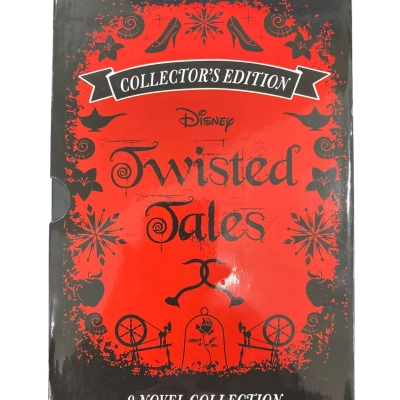 Disney ‘Twisted Tales’ 9 novel collection in box. 