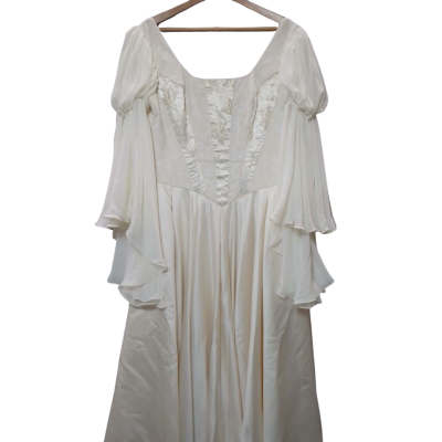 Handmade Women's Size 14 Vintage Medieval-style Bridal Dress 