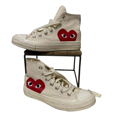 Converse Play Womens  Size 5.5 