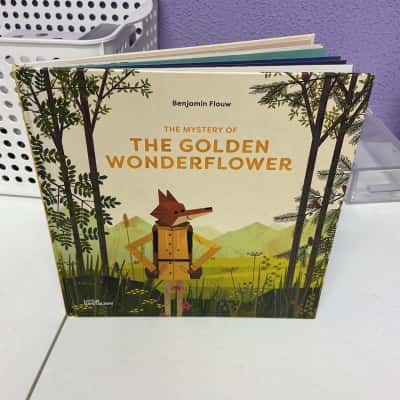 The mystery of the golden wonderflower