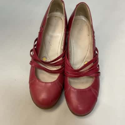 Women’s Dr Martens Mary Jane Size 6 leather multi strap front logo