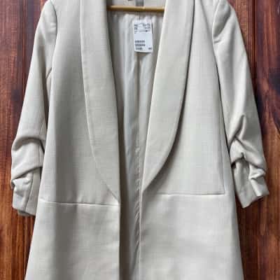 H&M  Size 10 Blazer Beige new 