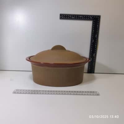 Gempo Japanese Casserole Dish and Lid PreOwned As New 