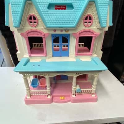 Fisher Price Doll’s House