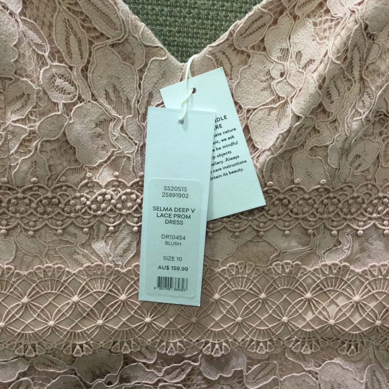 Forever New Womens' Size 10 Selma Deep V Lace Prom Dress Blush/Pink Brand  New with tag $159.99 (s) - New With Tags | Salvos Stores
