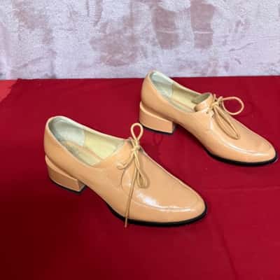 Eos Women's Low Heals Size 37 Casi Oxford Nude/Peach 