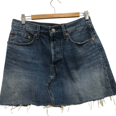 Levi's Womens  Size 30 Mini Skirt Blue 