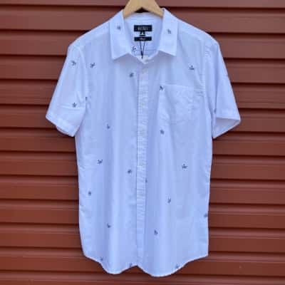 Kenji Mens Size XL White Animal Print Slim Fit Short Sleeve Shirt