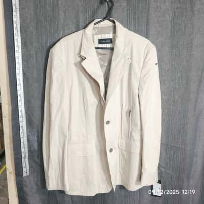 Mens New With Tags Lavard Cream Jacket Blazer 