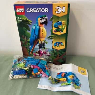 LEGO Creator 3-in-1 Exotic Parrot – Set 31136