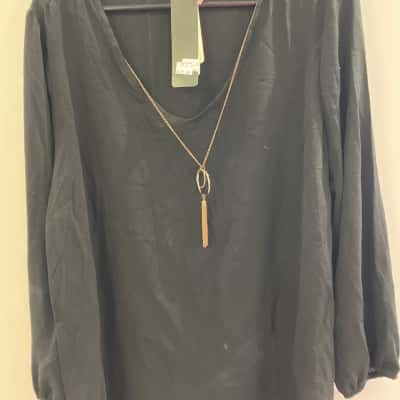 Millers Womens  Size 18 Long Sleeve Top Black  