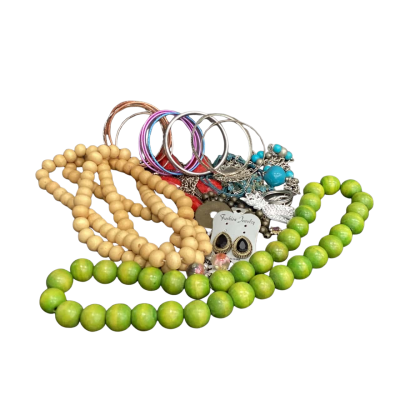 Assorted bag of jewellery (15)