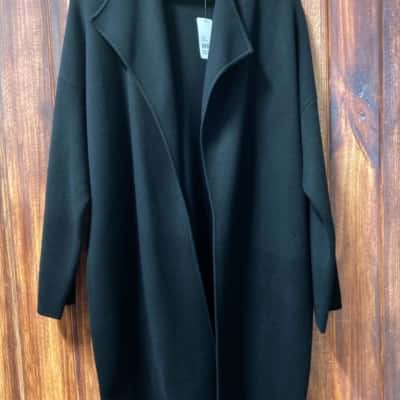 Sportsgirl  Size M Black  open jacket new 