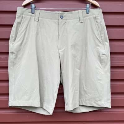 Under Armour Mens Size 40 Coffee Colour Court Shorts 