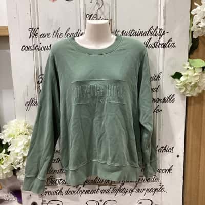 SUMMER SALE!! Country Road Brand! CR HERITAGE LOGO JUMPER! Womens  Size S Jumper Green / Olive 