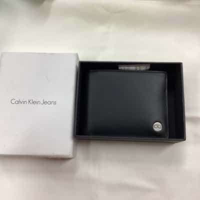 Calvin Klein Jeans Mens leather wallet JB