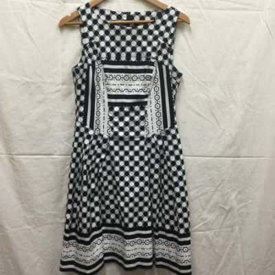Cue Womens Size 10 Black/White Dress