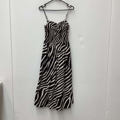 H&M Womens Maxi Aline Dress Black  / Striped / White 