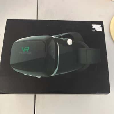 Phone mount vr headset 