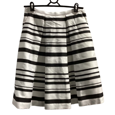 Forever New Womens Skirt and Top Size 12 / 14 Striped Black/White 