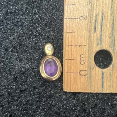 9ct gold pendant 