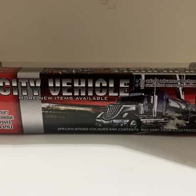 City Vehicle 1:64 Metal - Big Merino